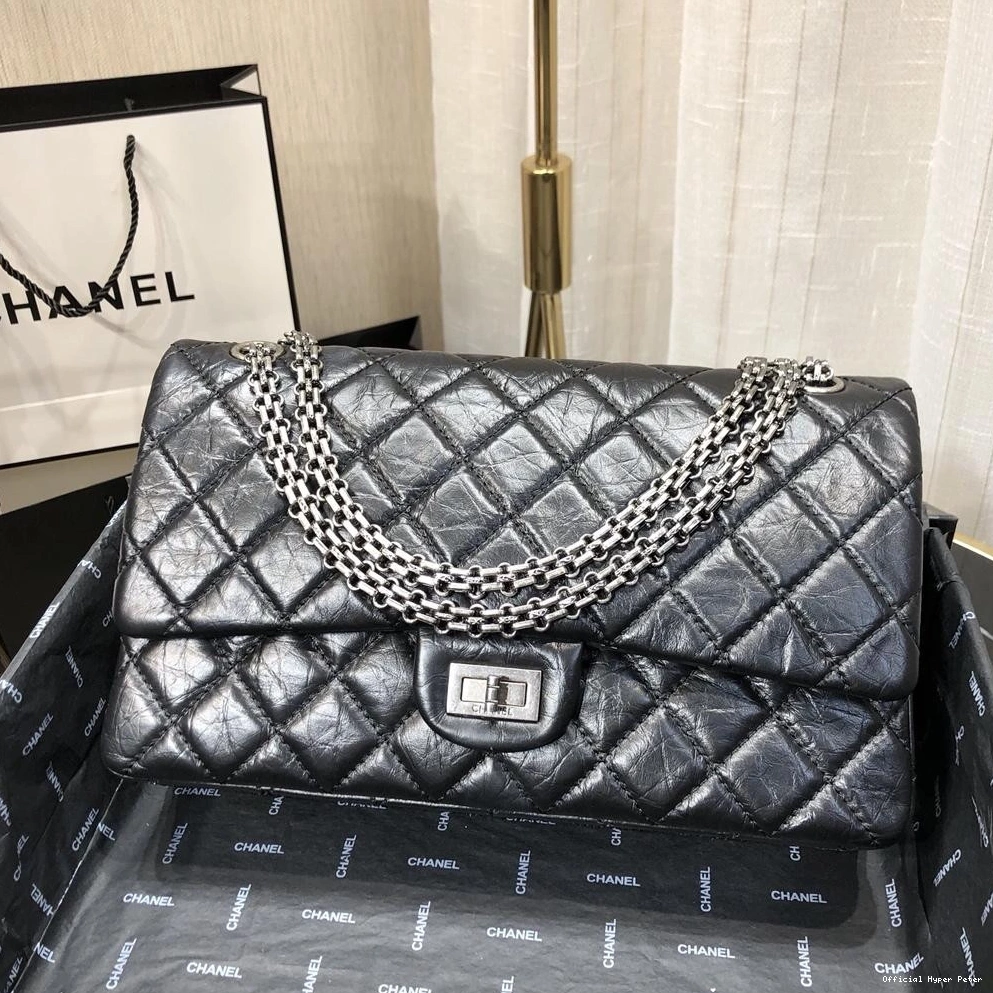Hyper Peter CHANEL 28cm BAG FLAP 0723